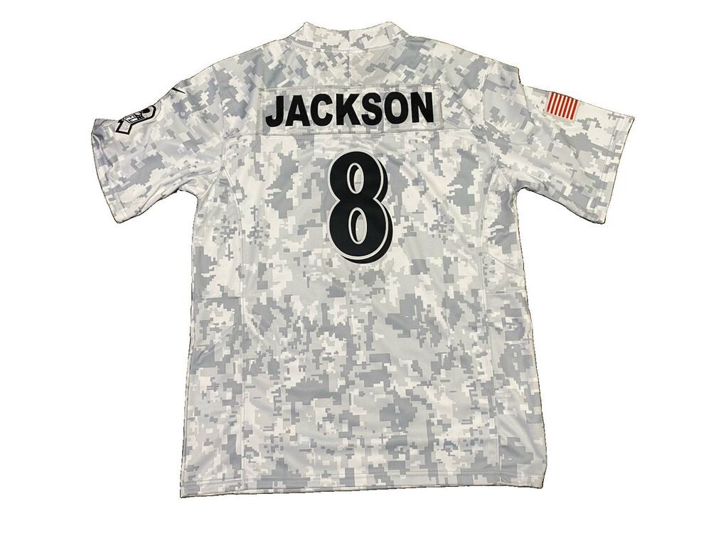 Baltimore Ravens | Men’s Large #8 Lamar Jackson “Salute to Service” Jersey